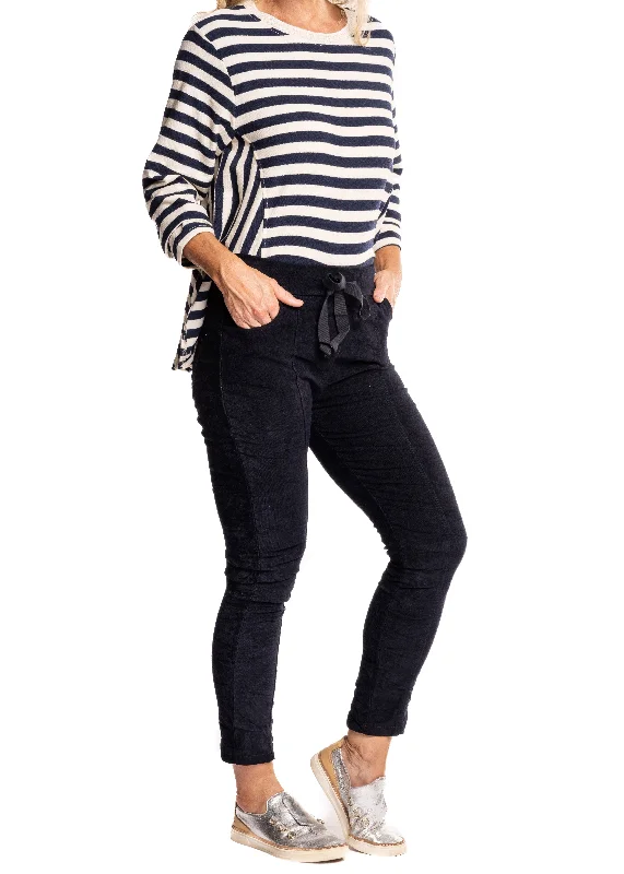 Reva Pants in Navy